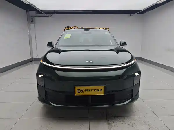 Li Auto L6 2026