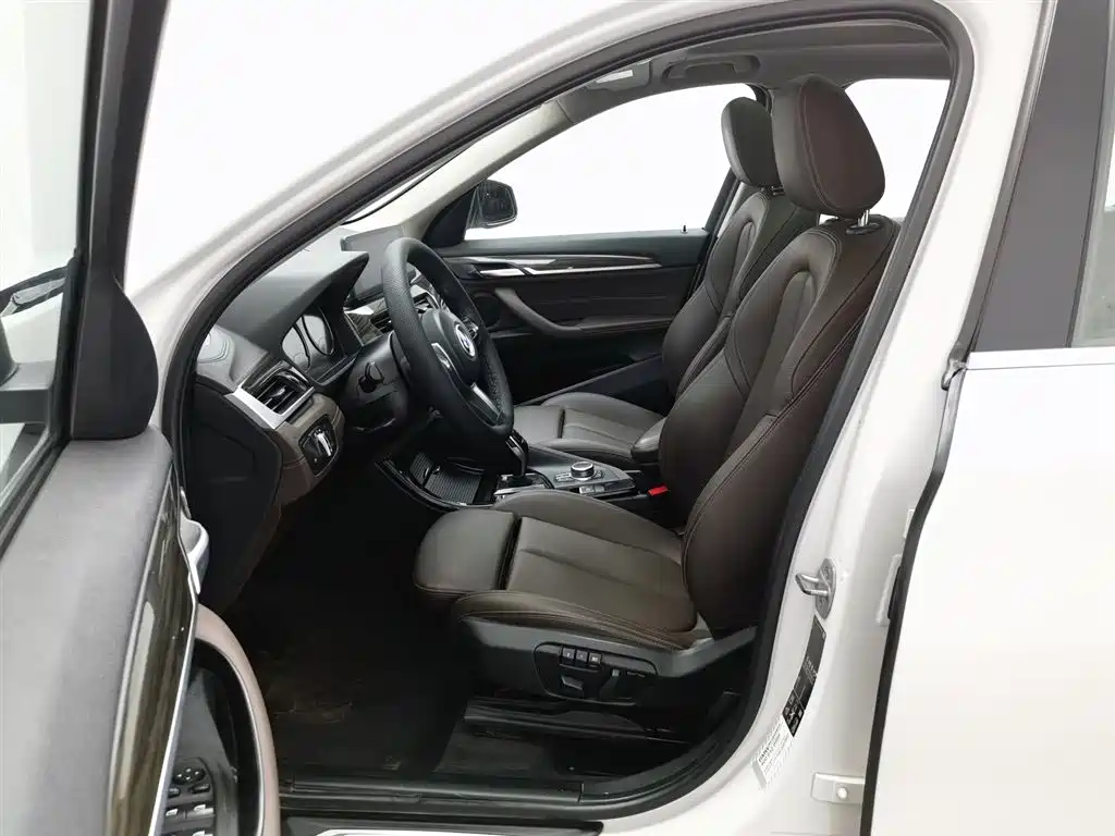BMW X1 2020 — фото 10