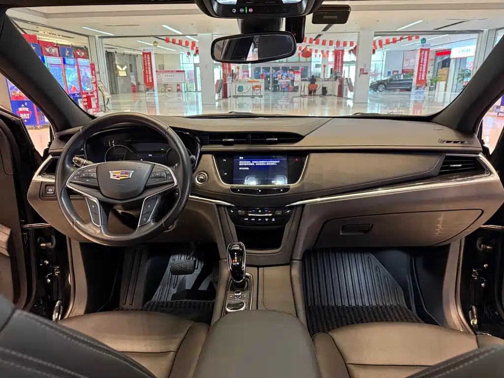 Cadillac XT5 2021 — фото 15