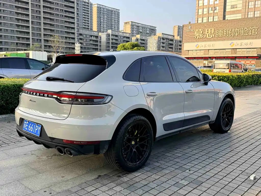 Porsche Macan 2020 — фото 9