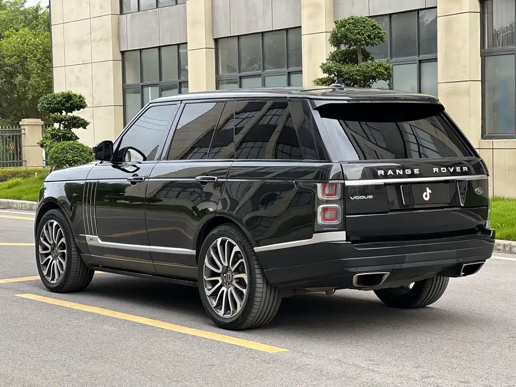 Land Rover Range Rover 2016 — фото 23