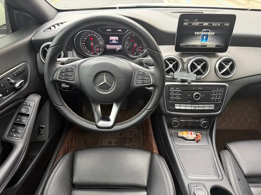 Mercedes-Benz CLA 2017 — фото 9
