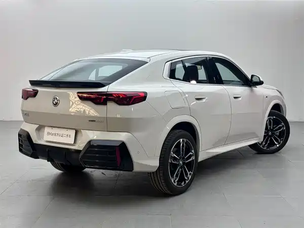 BMW X2 2025