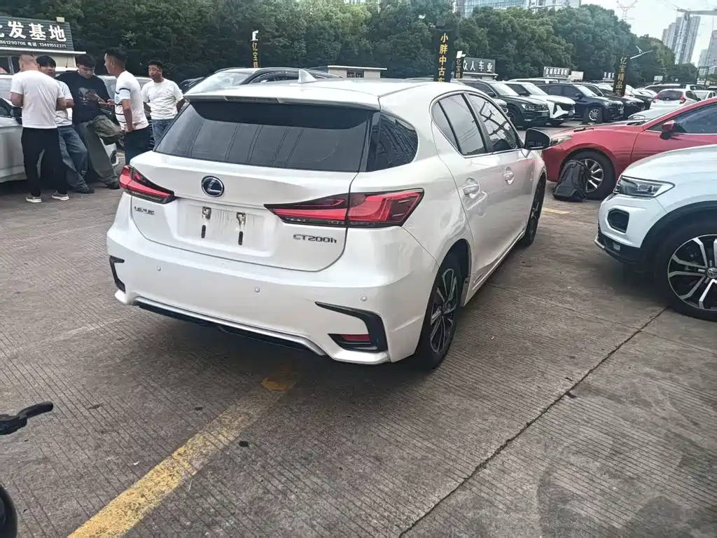 Lexus CT 2020