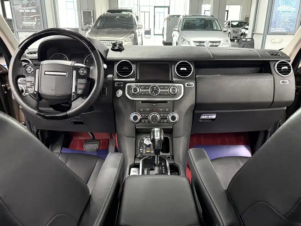 Land Rover Discovery 2011 — фото 14