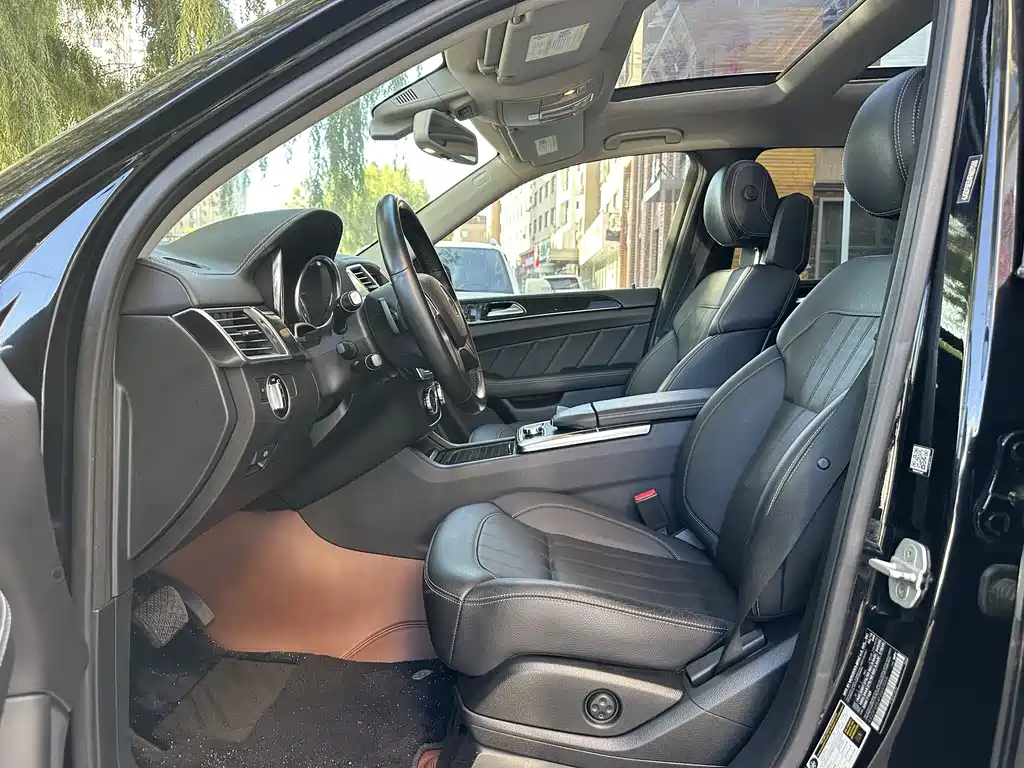Mercedes-Benz GL-Class 2015 — фото 10