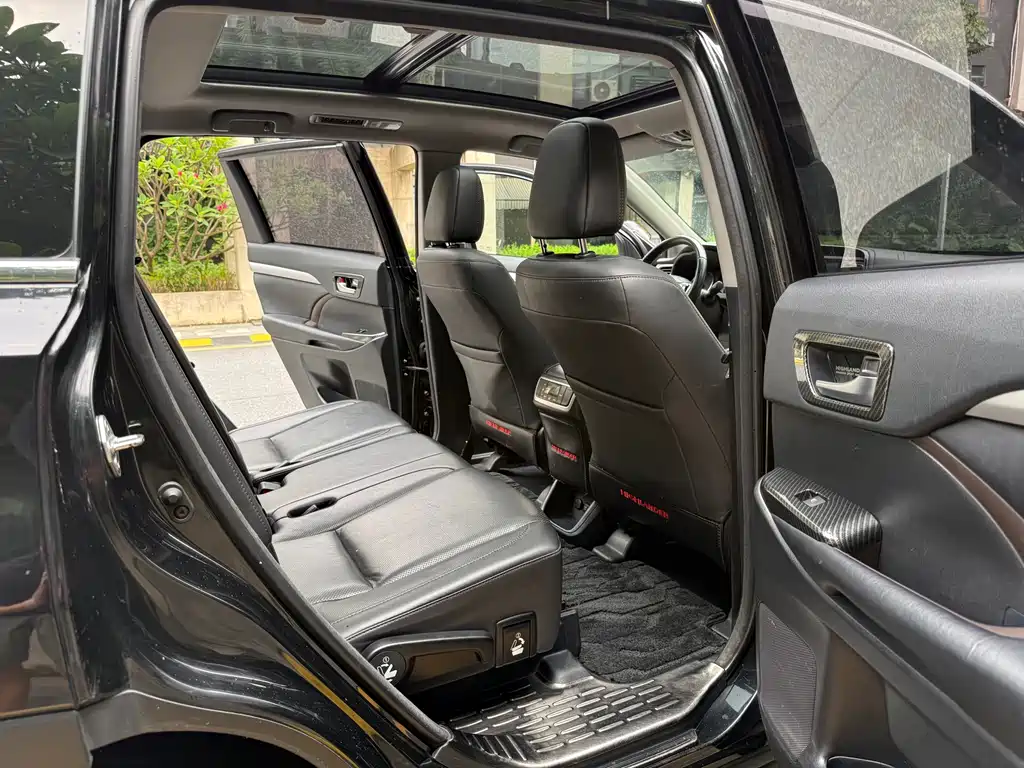 Toyota Highlander 2018 — фото 23