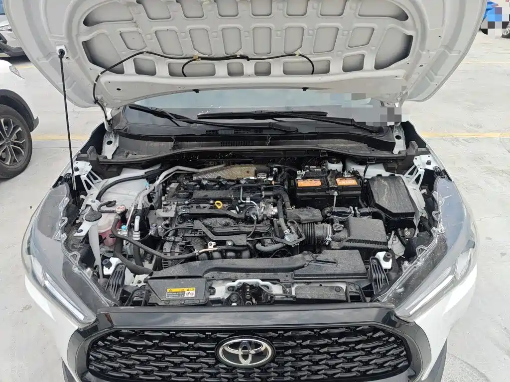 Toyota Corolla Cross 2023 — фото 11