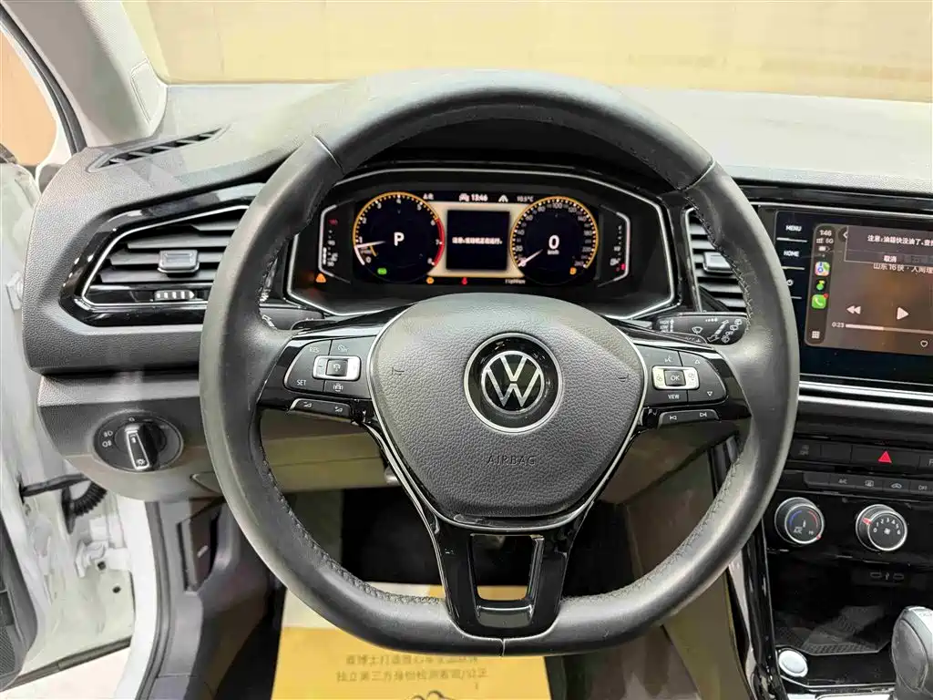 Volkswagen T-Roc 2022 — фото 12