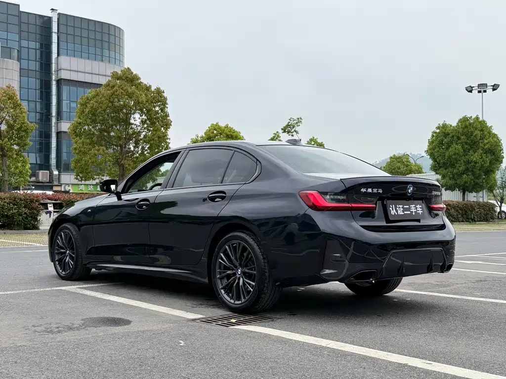 BMW 3 Series 2023