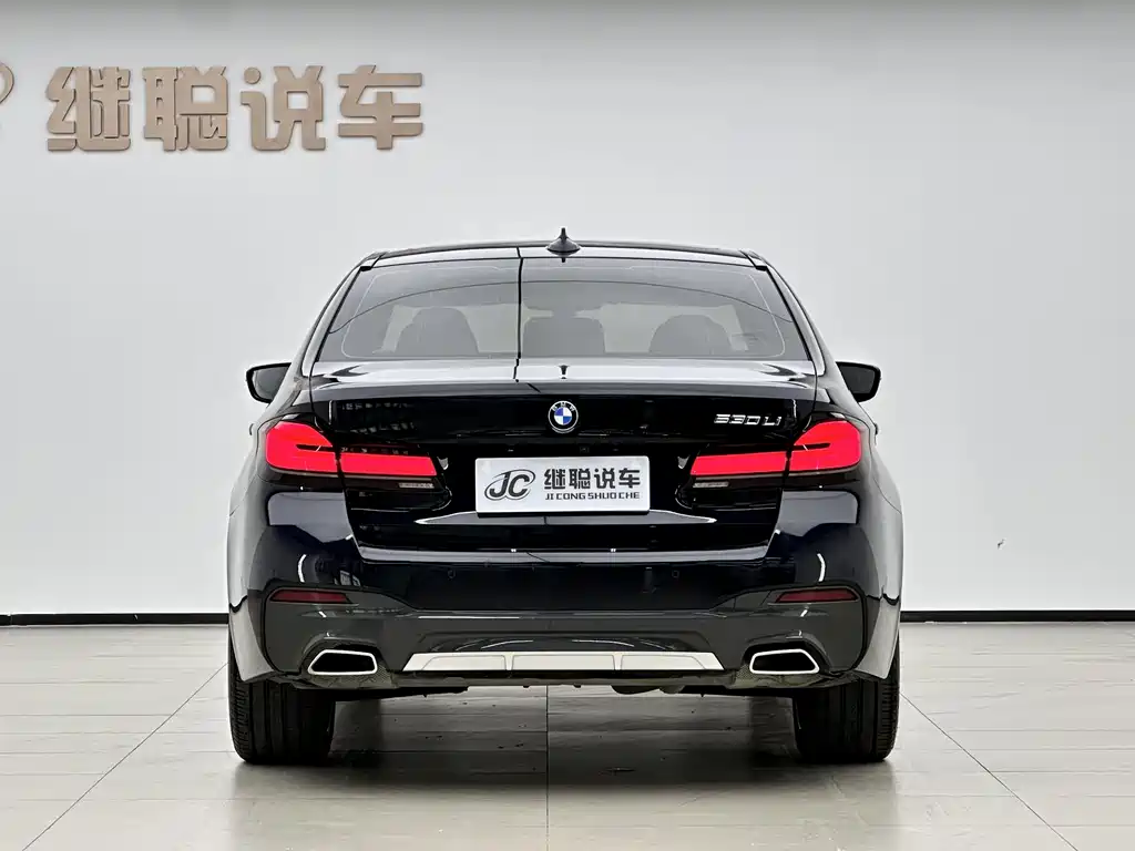 BMW 5 Series 2023 — фото 13