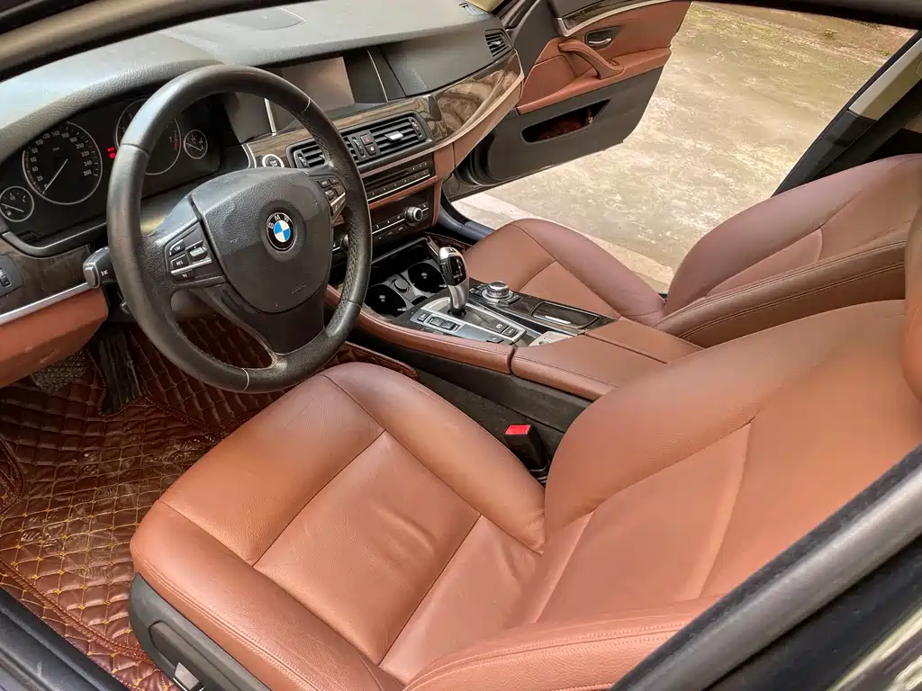 BMW 5 Series 2014 — фото 10