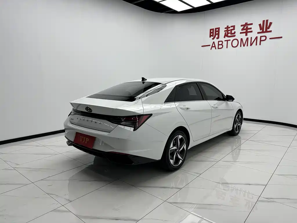 Hyundai Elantra 2022 — фото 9