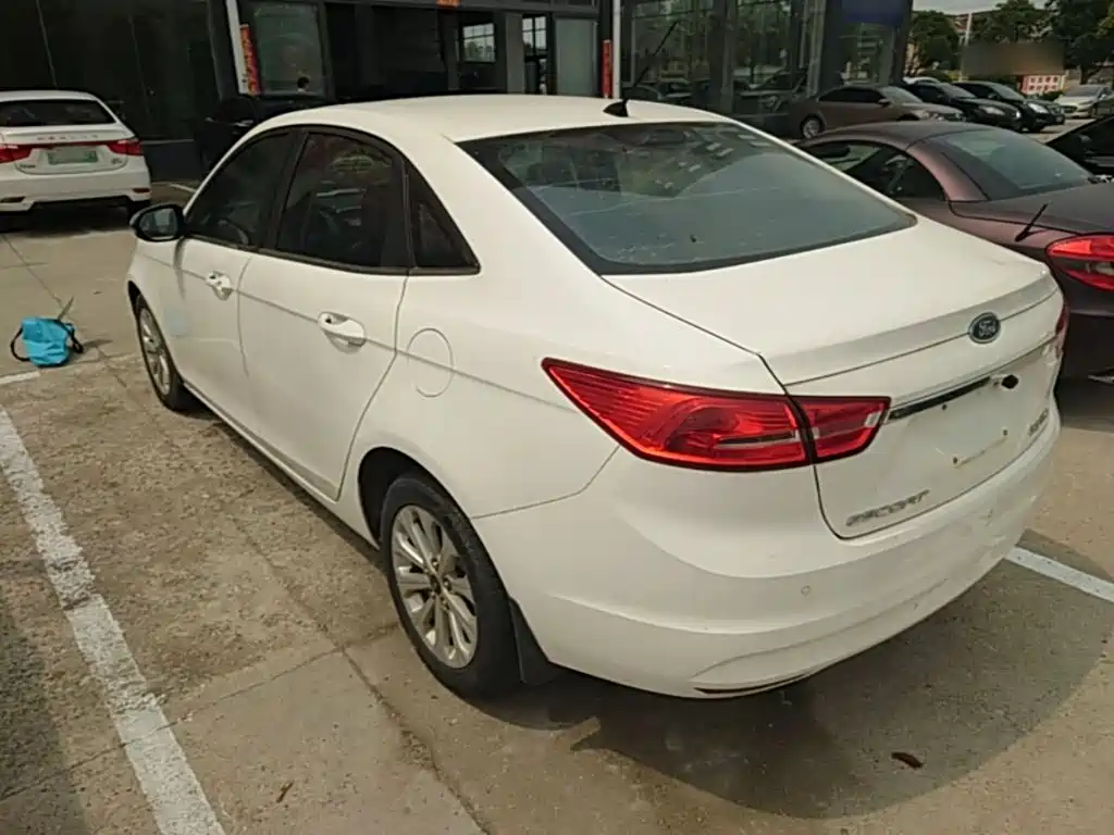 Ford Escort 2017