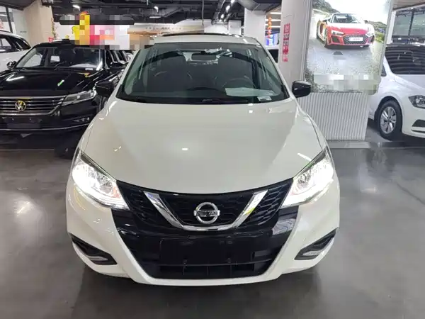 Nissan Tiida 2022