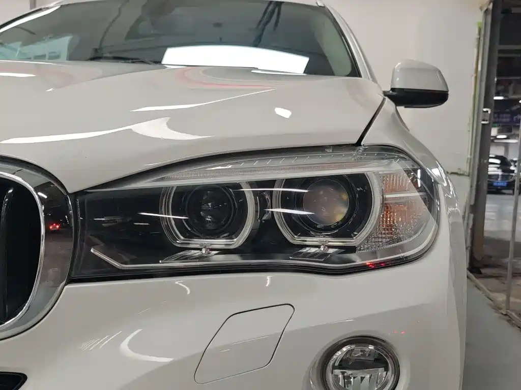 BMW X6 2016 — фото 11
