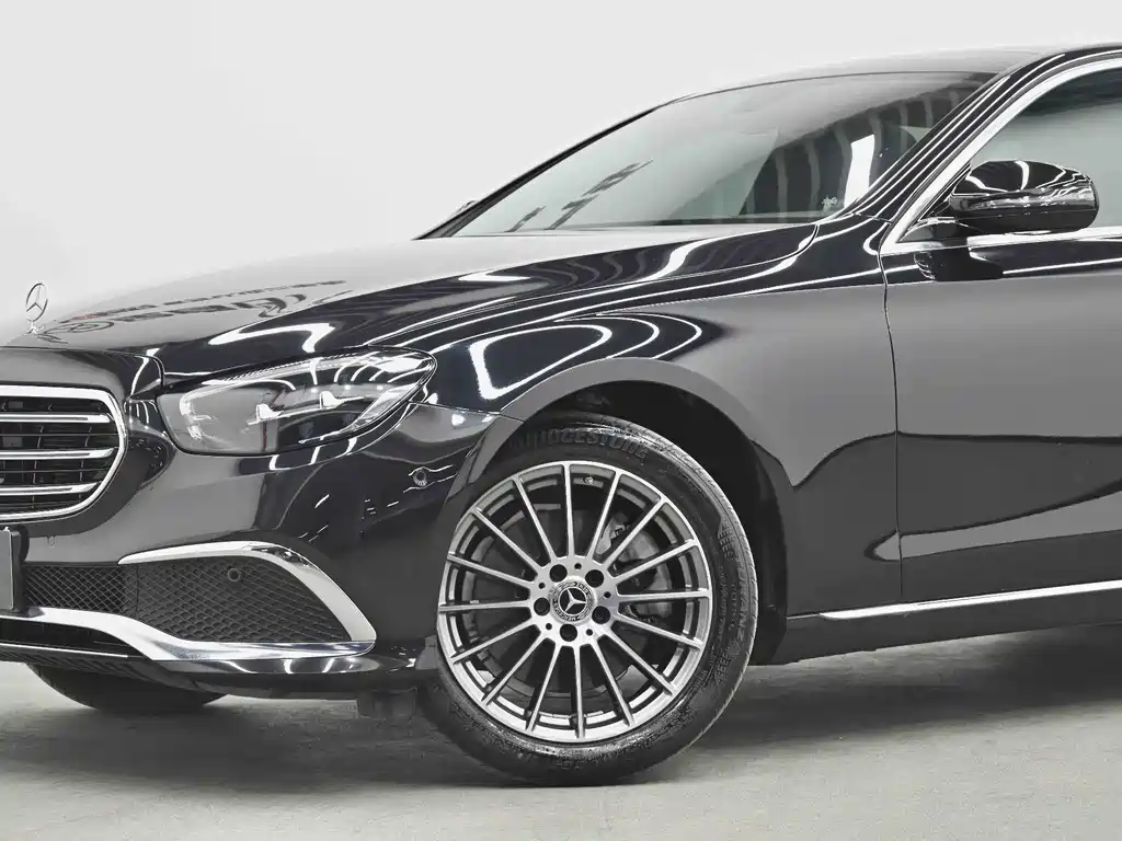 Mercedes-Benz E-Class 2022 — фото 17