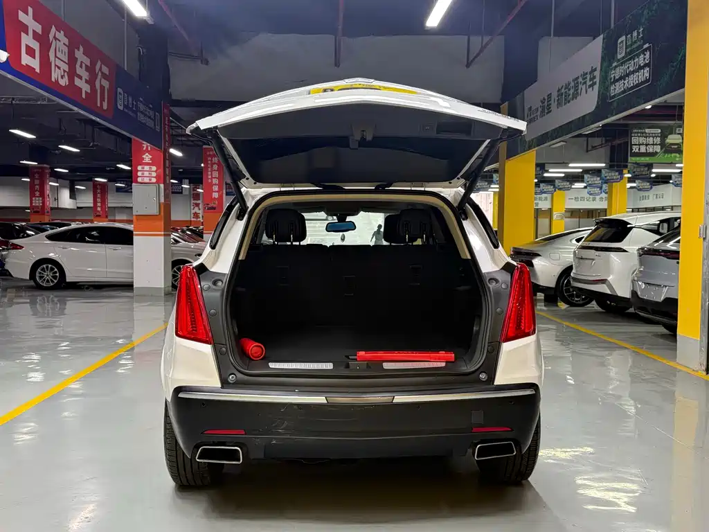 Cadillac XT5 2018 — фото 23