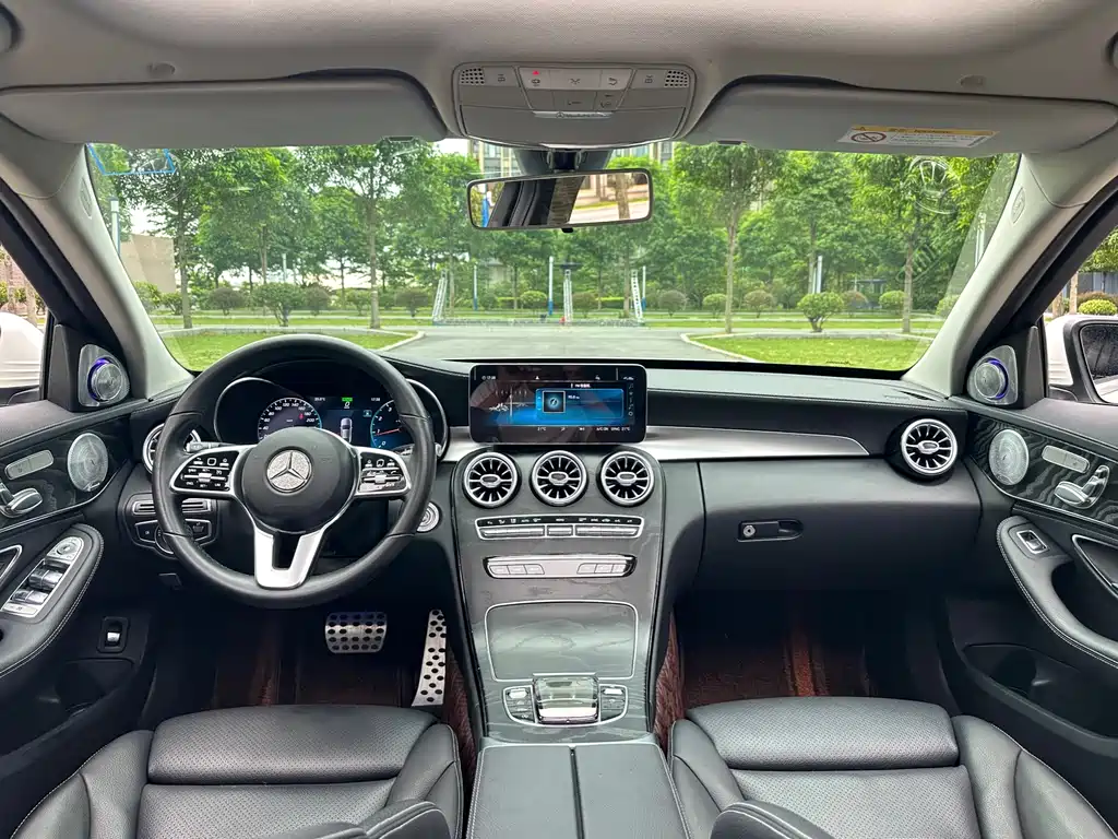 Mercedes-Benz C-Class 2019 — фото 11