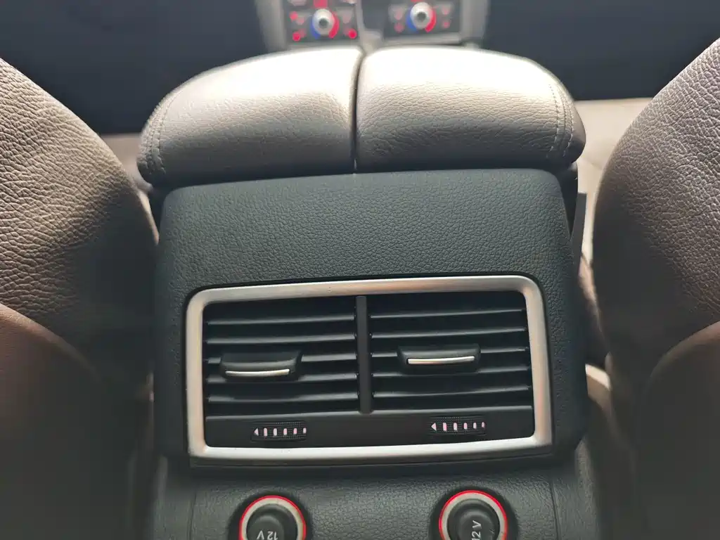 Audi Q7 2015 — фото 18