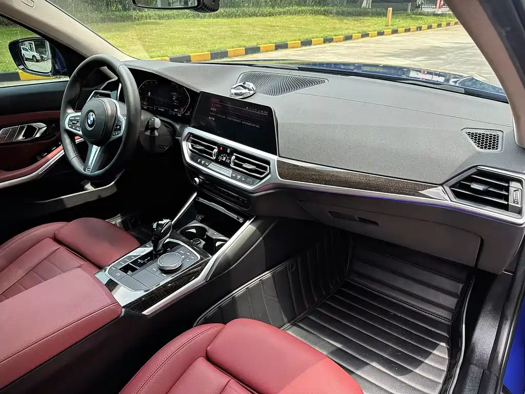 BMW 3 Series 2020 — фото 18