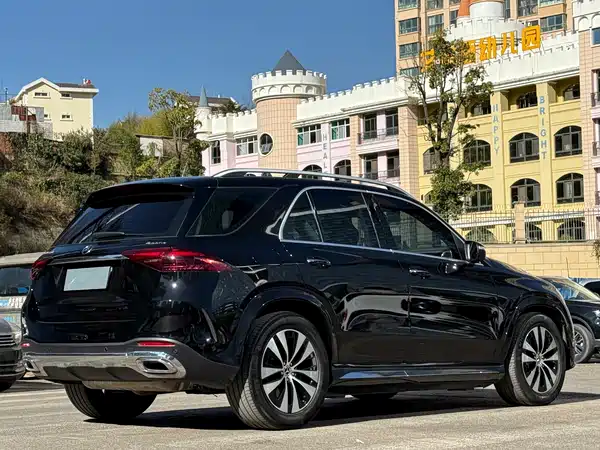 Mercedes-Benz GLE 2025