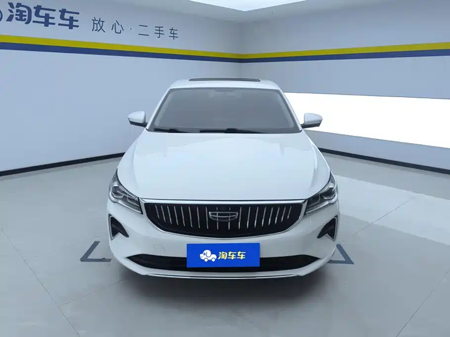 Geely Emgrand 2023