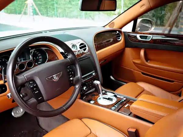 Bentley Flying Spur 2013