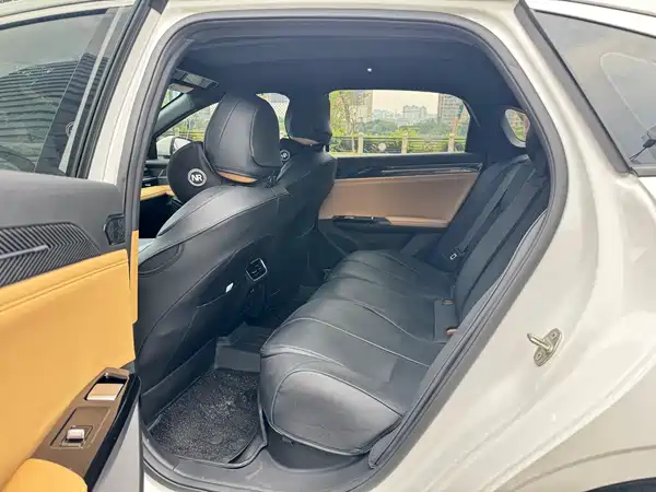 Geely Galaxy L6 2024