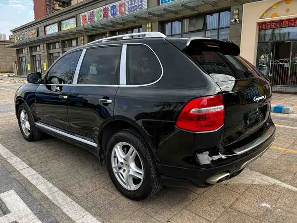 Porsche Cayenne 2010