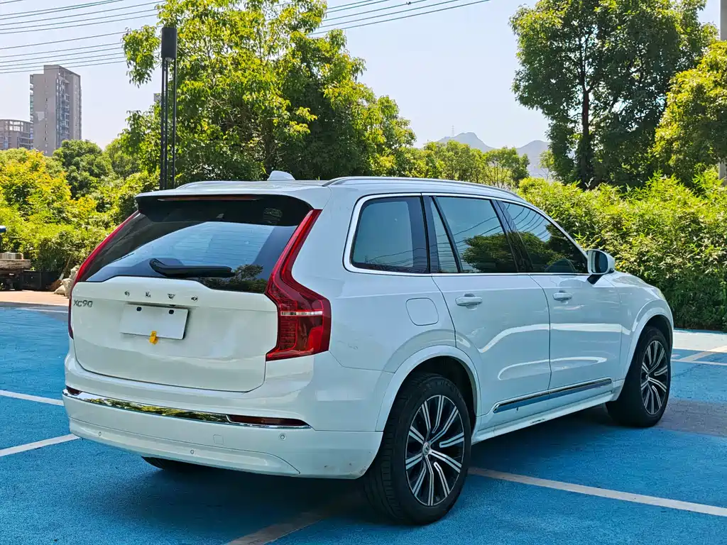 Volvo XC90 2024 — фото 9