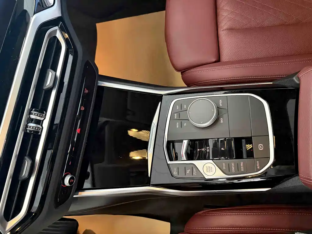 BMW 3 Series 2023 — фото 13