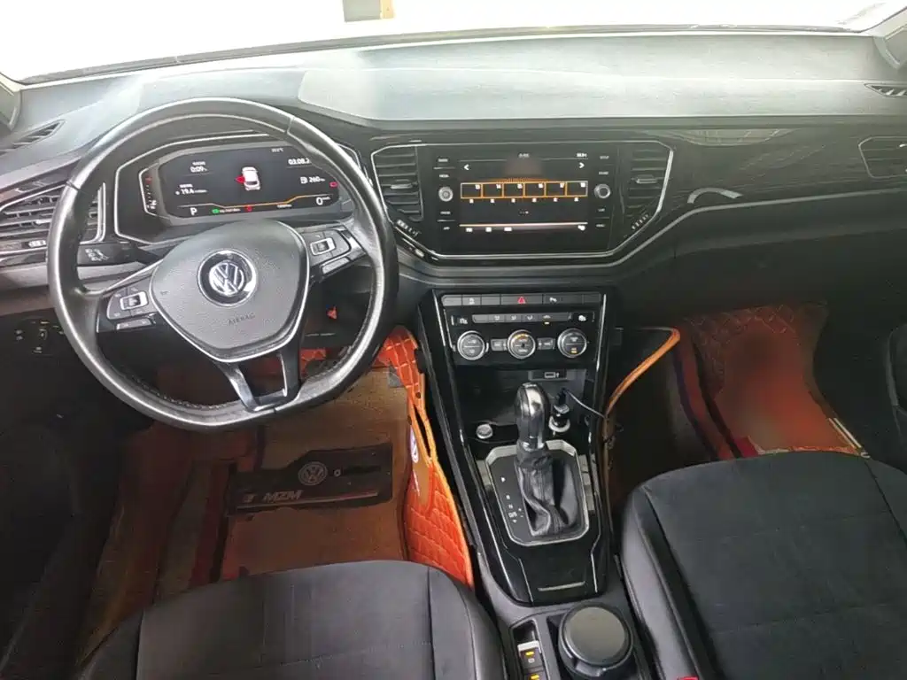 Volkswagen T-Roc 2018 — фото 10
