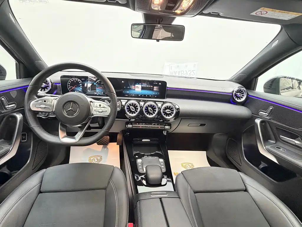Mercedes-Benz A-Class 2021 — фото 16