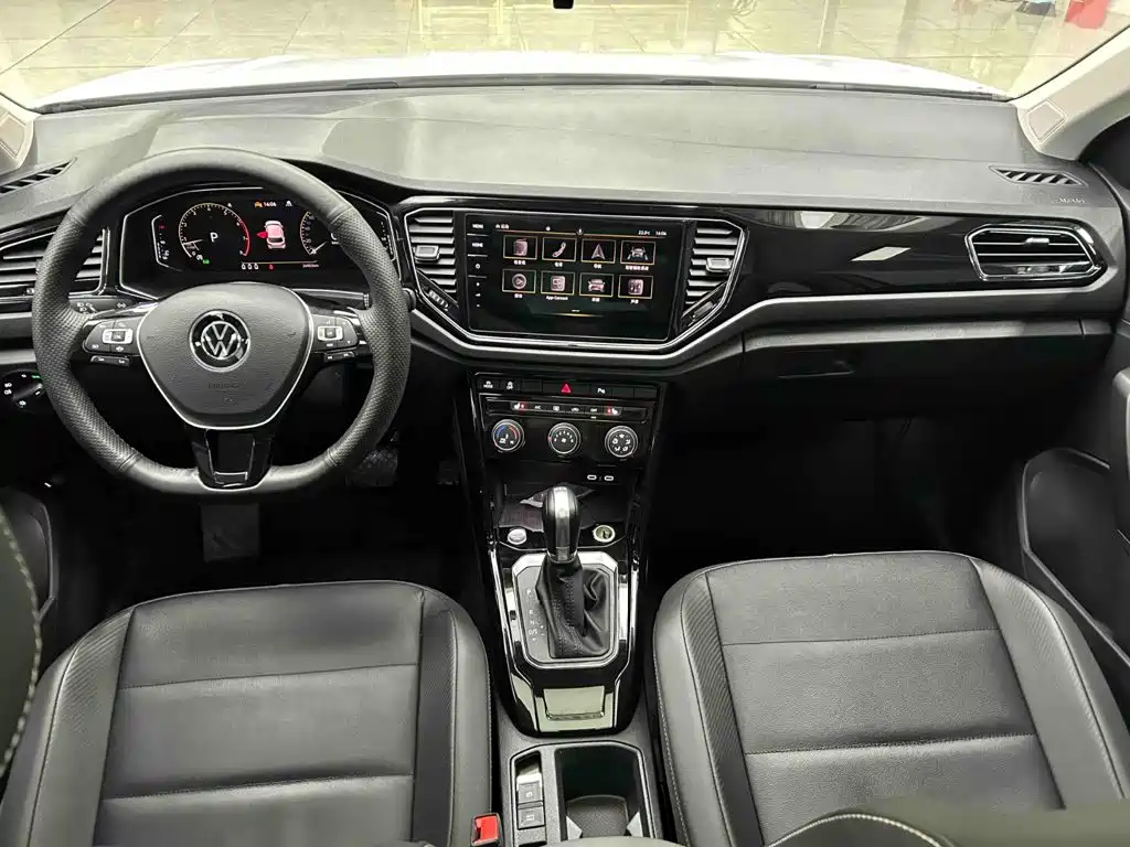 Volkswagen T-Roc 2022 — фото 2