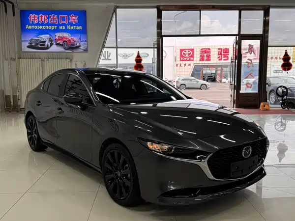 Mazda 3 Axela 2023