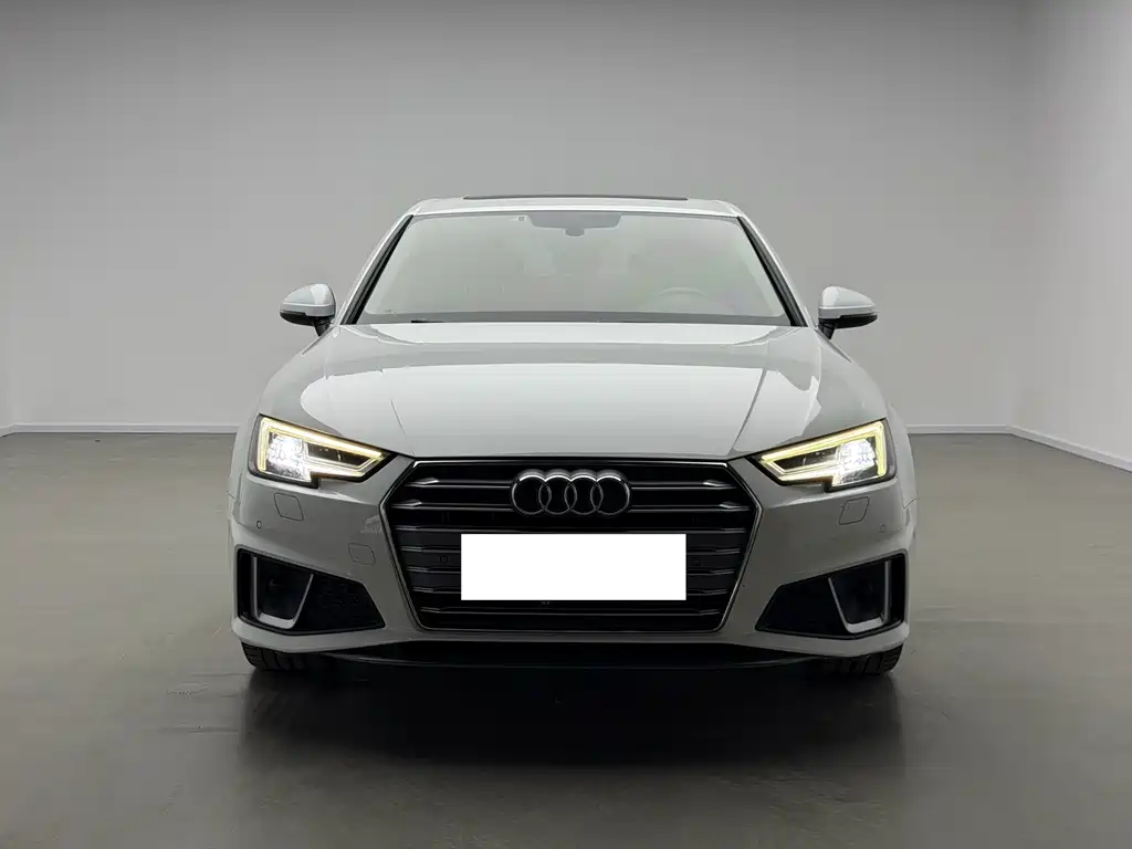 Audi A4L 2019