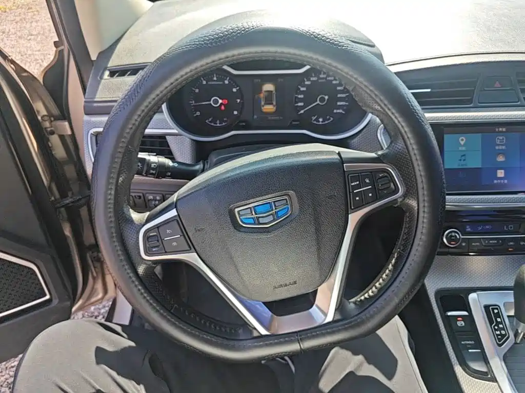 Geely Emgrand GS 2018 — фото 11