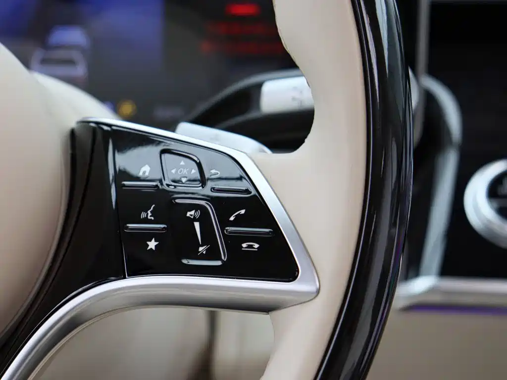 Mercedes-Benz Maybach S-Class 2023 — фото 19
