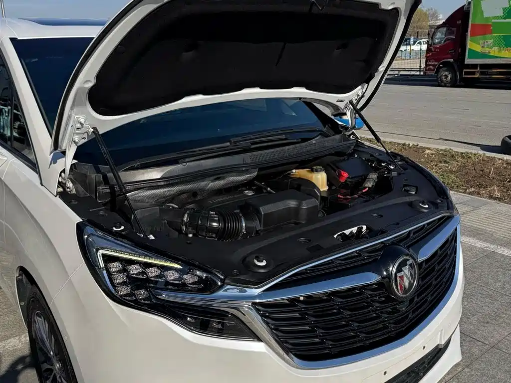 Buick GL8 2021