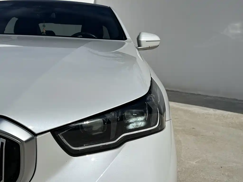 BMW 5 Series 2024 — фото 14