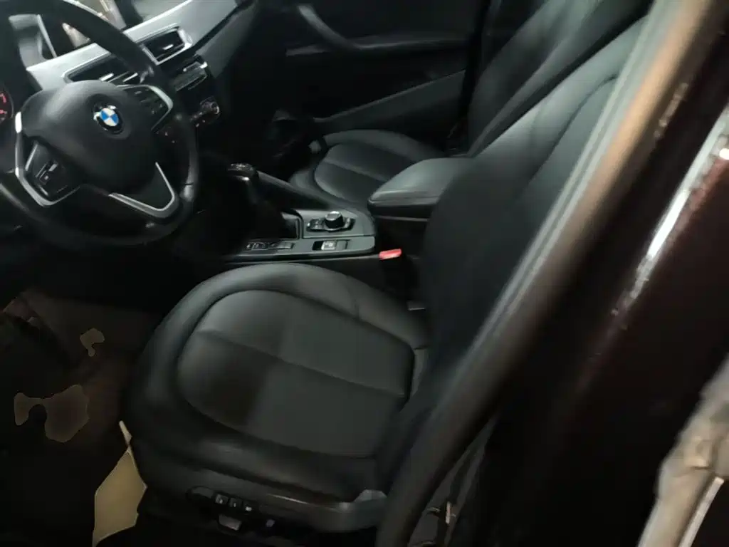 BMW X1 2017 — фото 14