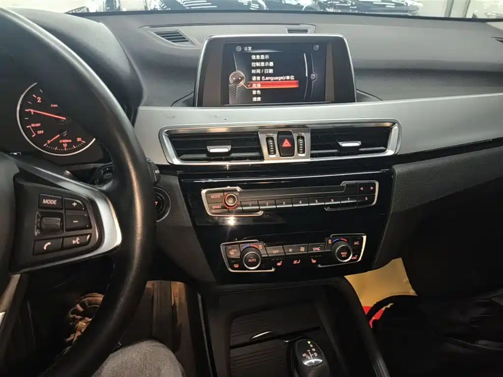 BMW X1 2017 — фото 12