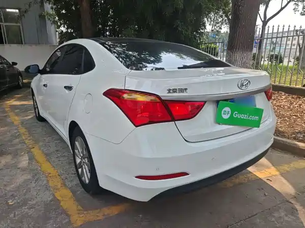 Hyundai Mistra 2015