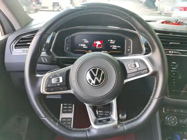 Volkswagen Tiguan L 2021