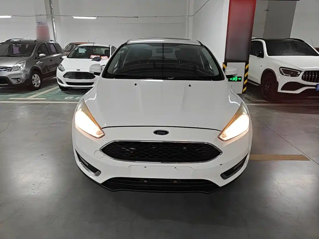 Ford Focus 2016 — фото 3