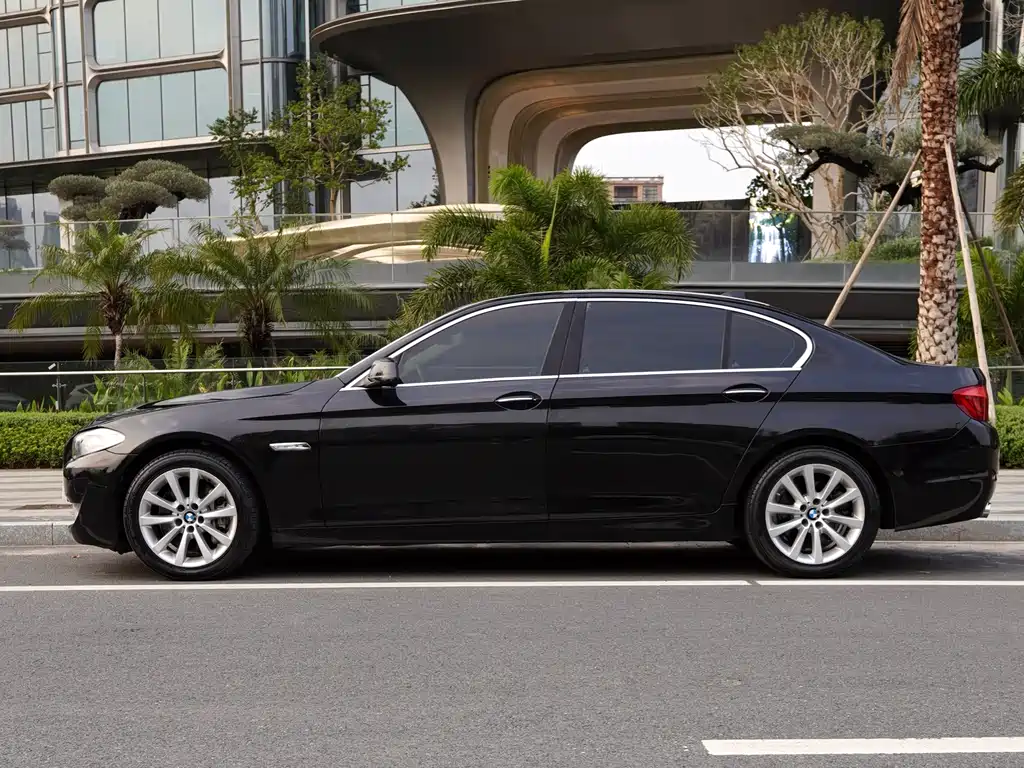 BMW 5 Series 2011 — фото 4