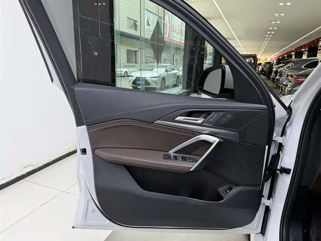 BMW X1 2024 — фото 18