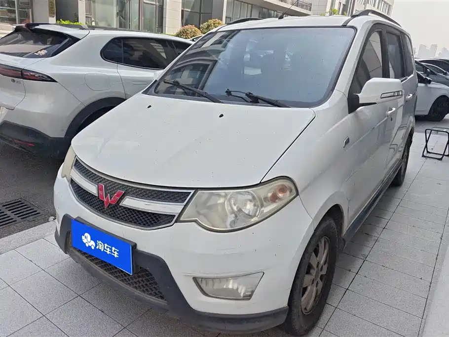 Wuling Hongguang 2016 — фото 1