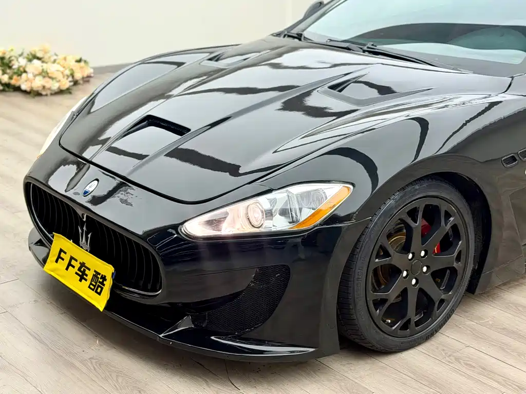 Maserati GranTurismo 2013 — фото 4